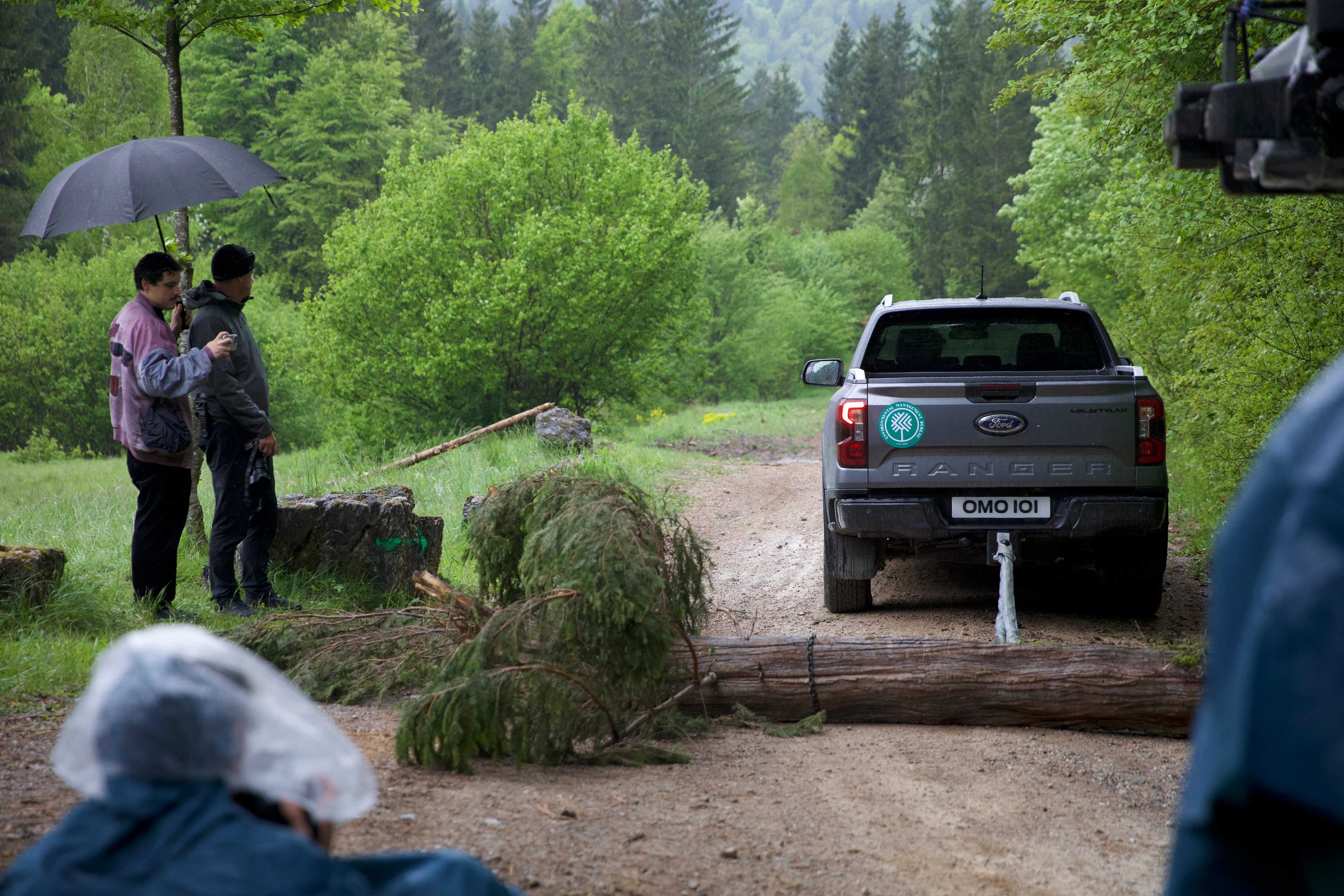 The man-made 'tree' about to get towed on camera by the Ranger PHEV